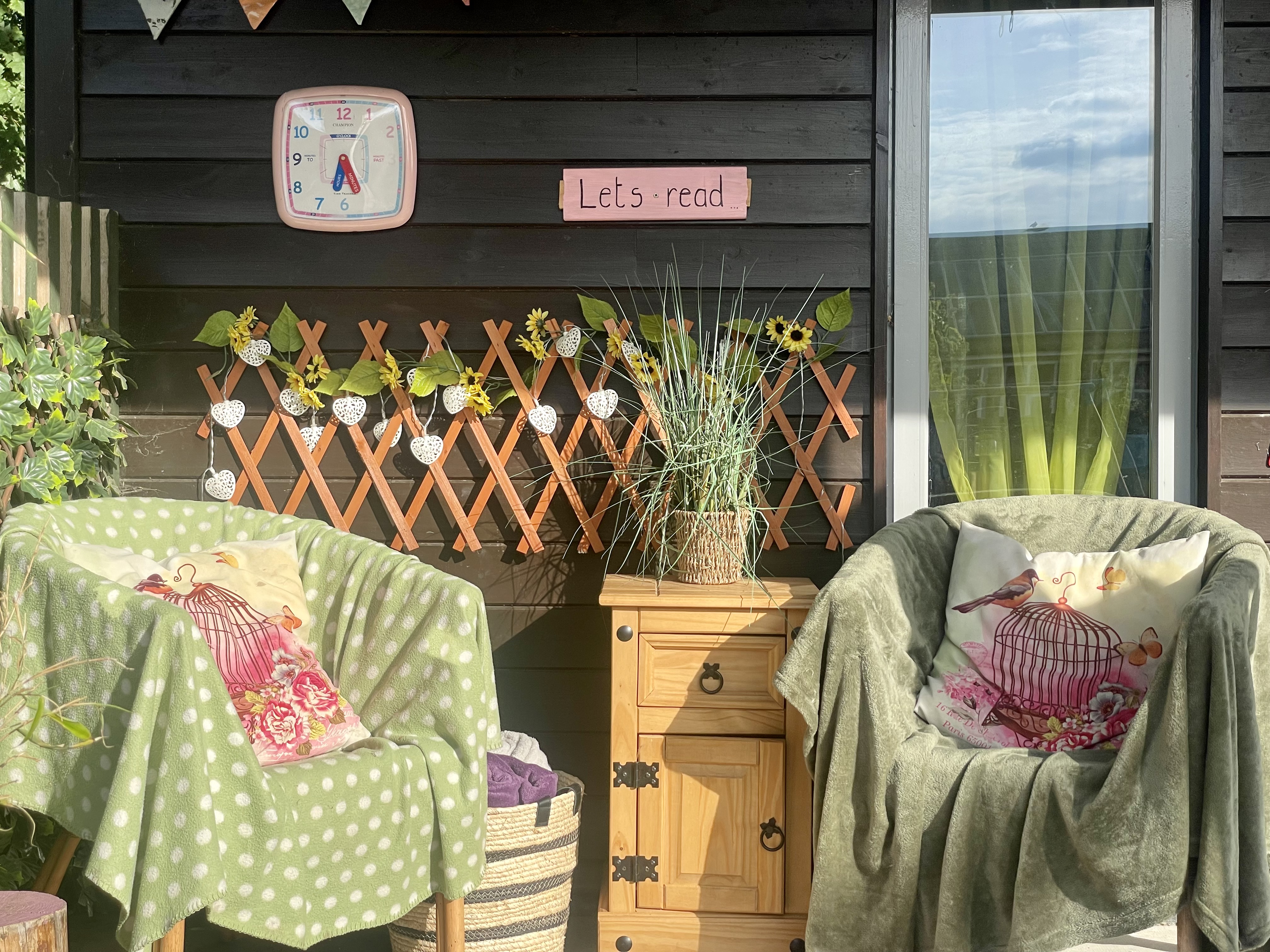 Outdoor reading corner